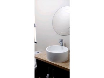 Casa moderna semi nueva en VENTA en Fracc. SANTA CLARA