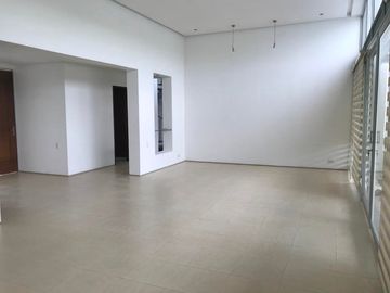 ALQUILER O VENTA CASA CAMPESTRE SECTOR CLUB CAMPESTRE