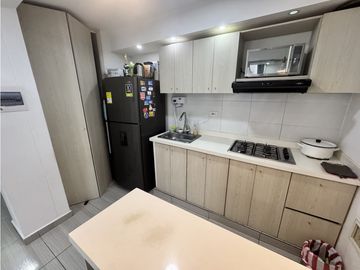 Vendo apartamento en ALAMEDA DEL RIO ED. TURPIAL