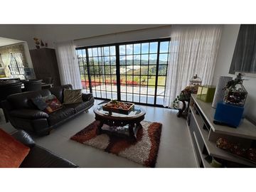 Vendo Casa Campestre con hermosa vista verde