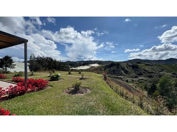 Vendo Casa Campestre con hermosa vista verde