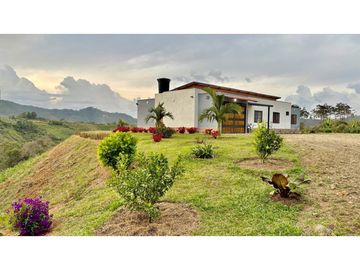 Vendo Casa Campestre con hermosa vista verde