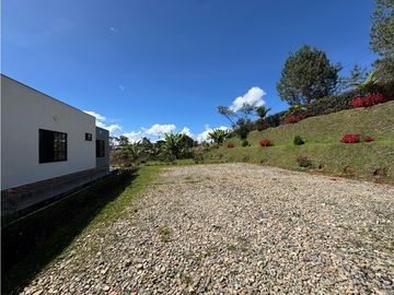 Vendo Casa Campestre con hermosa vista verde