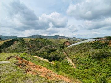 Vendo Casa Campestre con hermosa vista verde