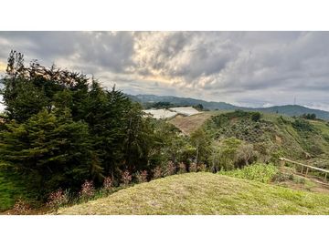 Vendo Casa Campestre con hermosa vista verde