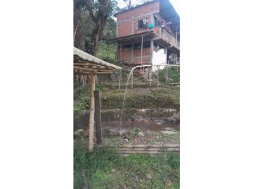Venta de casa de un nivel  entre Santa Rosa y Chinchina