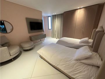 APARTAMENTO DE LUJO EN ALTO PRADO