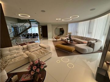 APARTAMENTO DE LUJO EN ALTO PRADO