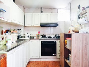 Apartamento para la venta en Laureles. Medellín.