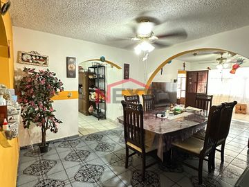 🏠 ¡Venta de casa en Colosio!
