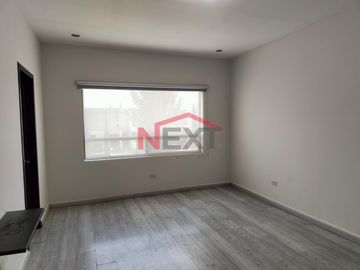 Casa en venta frente a parque en Privanzas del Campestre