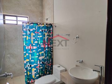 Casa en venta frente a parque en Privanzas del Campestre