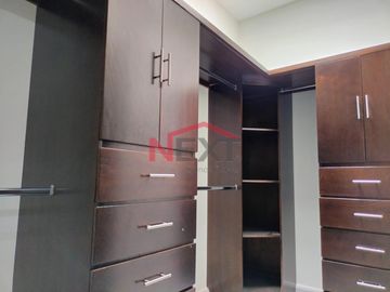 Casa en venta frente a parque en Privanzas del Campestre