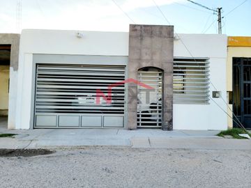 CASA EN VENTA EN COL. VILLA COLONIAL