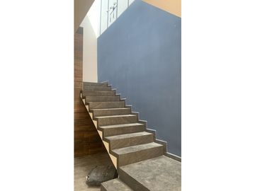 SE SIENTE BONITA ESTA CASA CERCA DEL FRACC. EL VERGEL