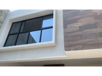 SE SIENTE BONITA ESTA CASA CERCA DEL FRACC. EL VERGEL