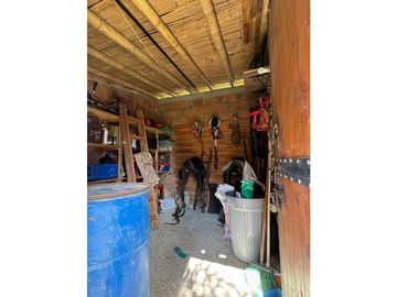 SE VENDE FINCA AMOBLADA EN MARINILLA VIA EL PEÑOL CERCA ALTO DEL [S&S]