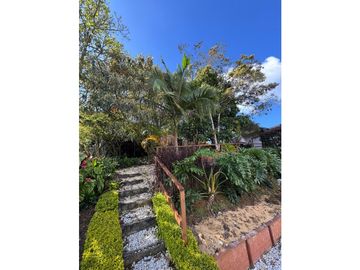 SE VENDE FINCA AMOBLADA EN MARINILLA VIA EL PEÑOL CERCA ALTO DEL [S&S]
