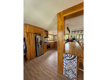 SE VENDE FINCA AMOBLADA EN MARINILLA VIA EL PEÑOL CERCA ALTO DEL [S&S]