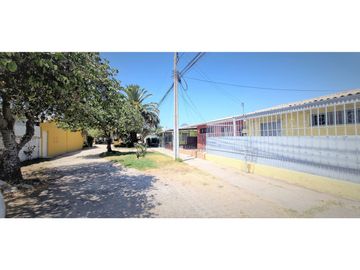 Venta de casa de 6 dormitorios, en Villa Los Paltos, Quillota.