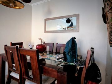 Venta de hermosa casa de dos pisos, en condominio exclusivo de 8 casas - La Cruz, Quillota.