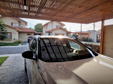 Venta de hermosa casa de dos pisos, en condominio exclusivo de 8 casas - La Cruz, Quillota.