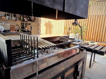 Venta de hermosa casa de dos pisos, en condominio exclusivo de 8 casas - La Cruz, Quillota.