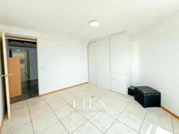 Dúplex de 5 Dormitorios con Vista a Parque - Amplios Espacios y Excelente Ubicación