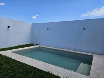 CASA EN VENTA EN RESIDENCIAL CON AMENIDADES EN CONKAL, YUCATÁN
