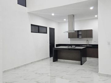 CASA EN VENTA EN RESIDENCIAL CON AMENIDADES EN CONKAL, YUCATÁN