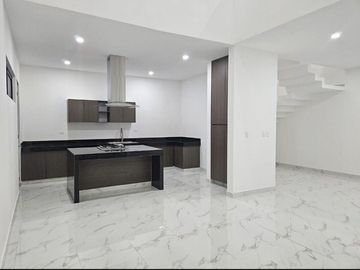 CASA EN VENTA EN RESIDENCIAL CON AMENIDADES EN CONKAL, YUCATÁN