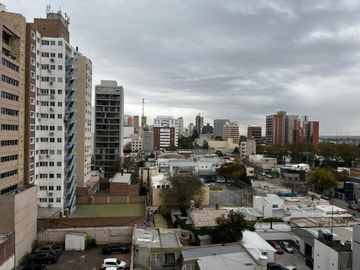 VENTA DE DEPARTAMENTO SEMIPISOS EN POZO - CENTRO DE NEUQUÉN