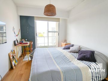 Departamento en venta en San Isidro - APTO CREDITO  3 amb. con 2 baños, balcon y cochera.