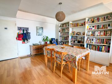 Departamento en venta en San Isidro - APTO CREDITO  3 amb. con 2 baños, balcon y cochera.