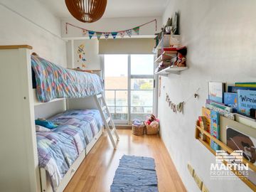 Departamento en venta en San Isidro - APTO CREDITO  3 amb. con 2 baños, balcon y cochera.