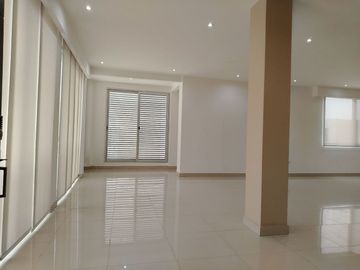 Departamento en Venta en La Puntilla  EstF