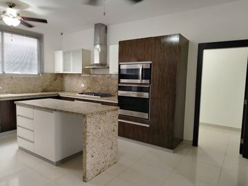 Departamento en Venta en La Puntilla  EstF