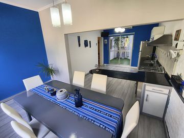 Casa en  venta 3 ambientes con parque piscina y quincho, Berazategui centro