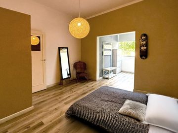 Casa en  venta 3 ambientes con parque piscina y quincho, Berazategui centro