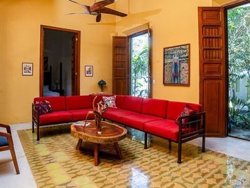 Mansion with great potential for a boutique hotel just steps from Paseo Montejo