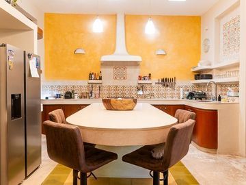 Mansion with great potential for a boutique hotel just steps from Paseo Montejo