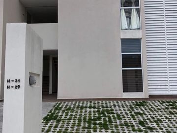 VENTA o RENTA DEPARTAMENTO  EN PRIVALIA QUERETARO