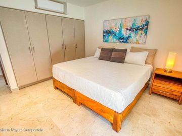 Departamento moderno en venta en Zona Dorada de Bucerías