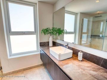 Departamento moderno en venta en Zona Dorada de Bucerías