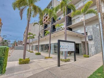 Departamento moderno en venta en Zona Dorada de Bucerías