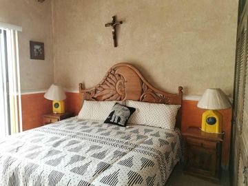 VENTA CASA PEÑA DE BERNAL AMUEBLADA o SIN AMUEBLAR QUERETARO