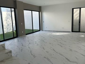 Casa en VENTA O RENTA  ZEN LIFE II