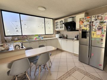 Venta lindo departamento, sector Ponceano