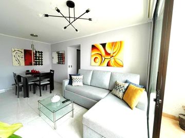 REMODELADO, COCINA ULTRA.-MODERNA, c/PISCINA, GYM, y FRENTE al HOTEL ALOFT
