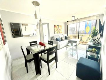 REMODELADO, COCINA ULTRA.-MODERNA, c/PISCINA, GYM, y FRENTE al HOTEL ALOFT